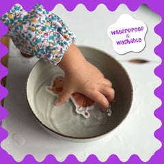 Dino Mini Stick4Ever on-the-go kit – waterproof stickers for messy meals.