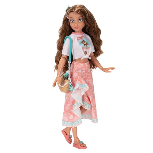 Moana-inspired Kakamora tee and floral skirt for island-style fashion play.