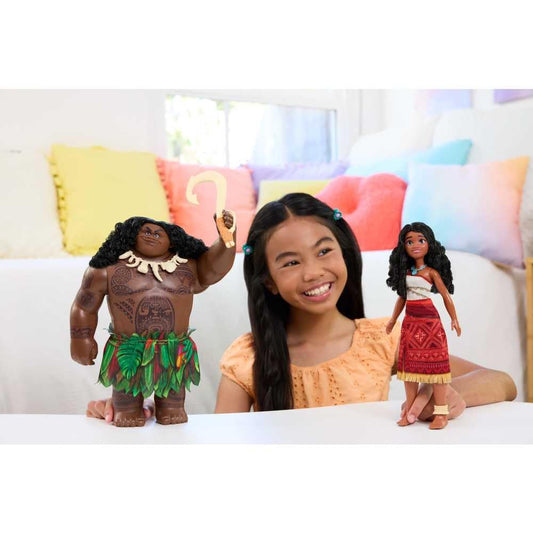 Disney Moana 2 Voyager Maui with necklace and hook for action poses