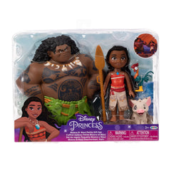 Disney Princess Moana adventure outfit highlights vibrant detail for play.