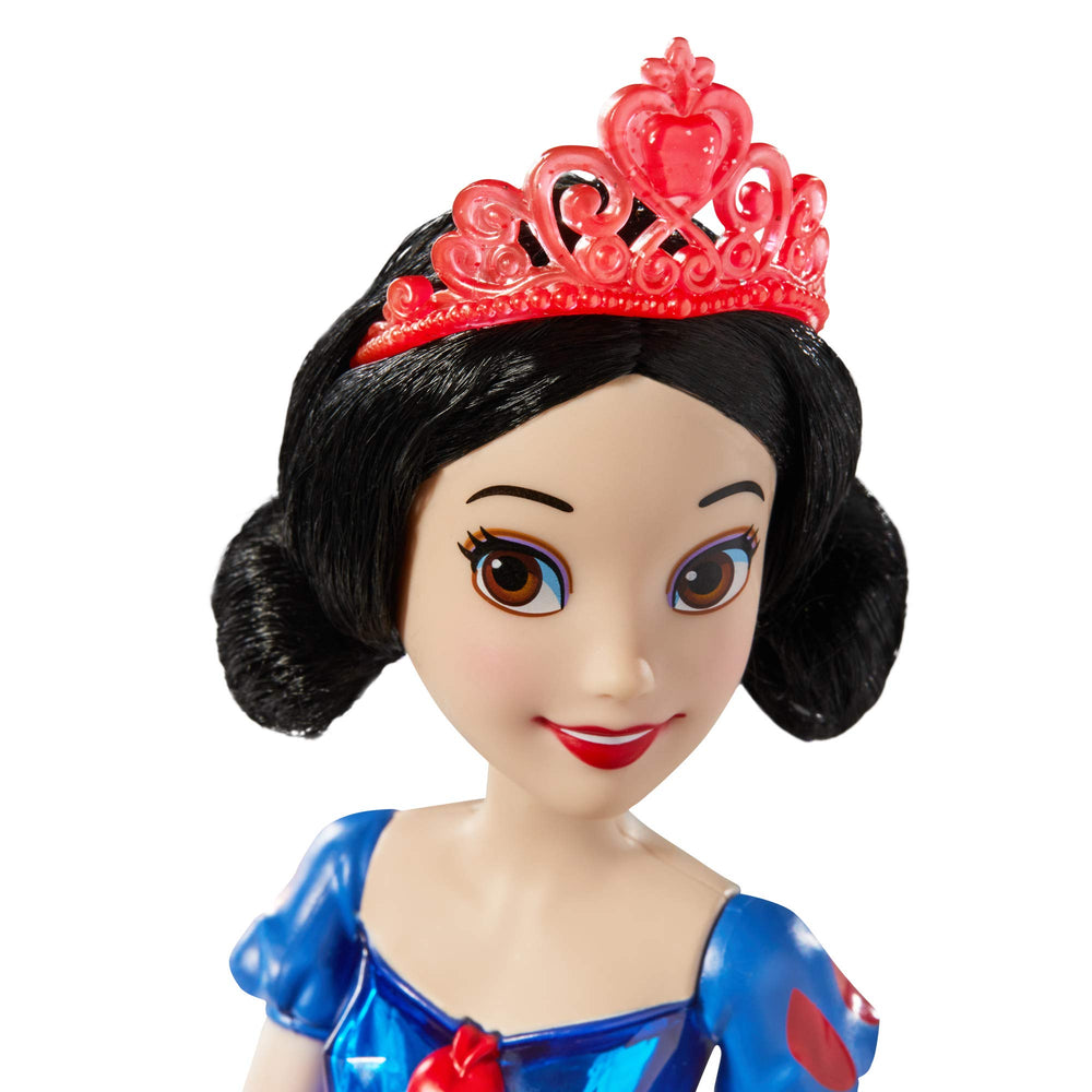 Snow White fashion doll for ages 3 and up, ideal for pretend play.