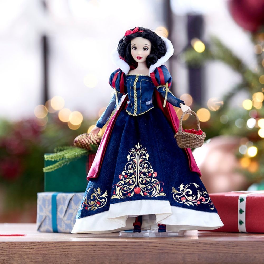 Disney Store Snow White plush cape satin lining adds luxurious texture for display