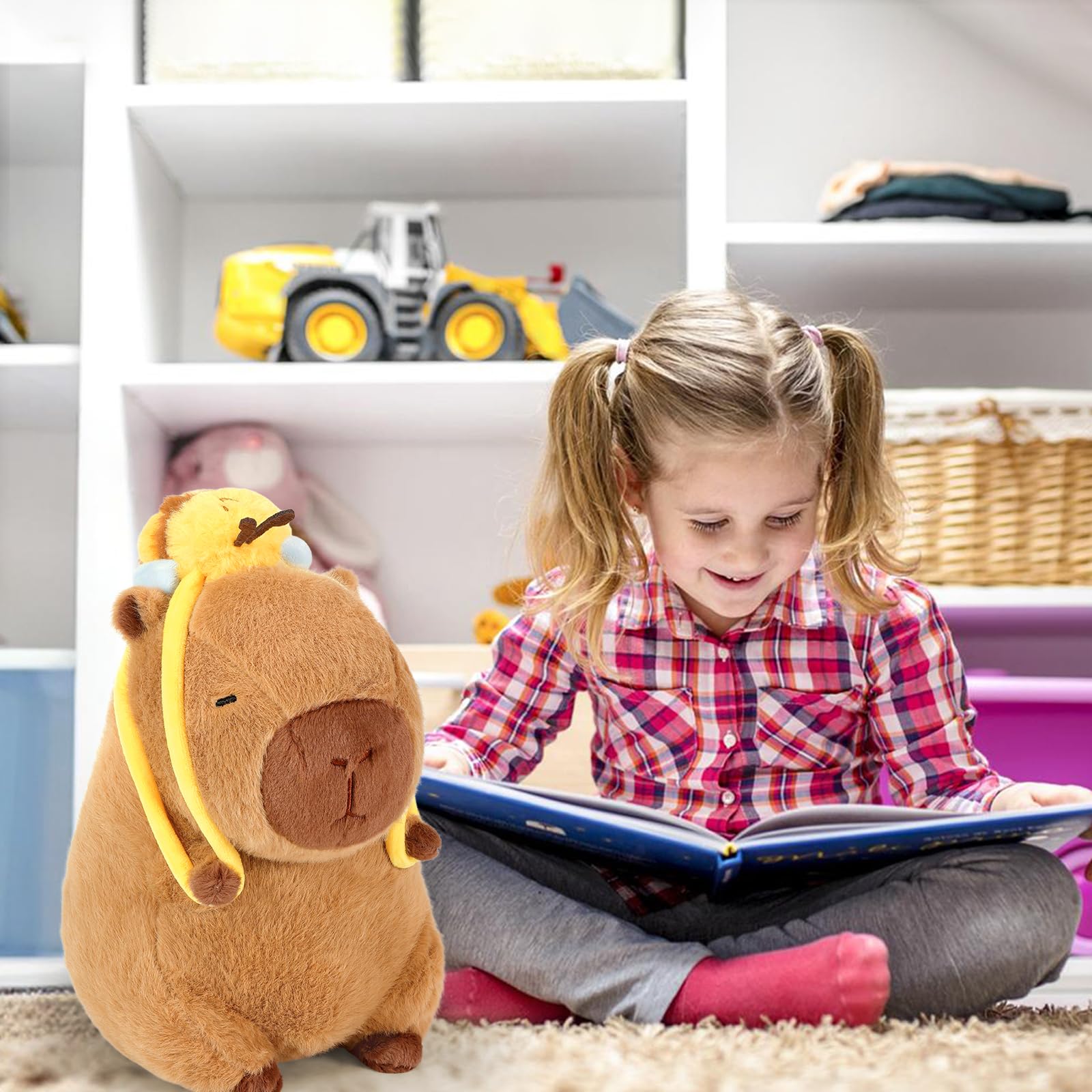 Ditucu capybara plush bee backpack detail adds whimsical charm