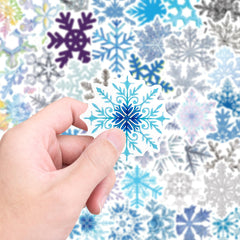 DMIGHT Frozen party supplies scene showing a complete setup