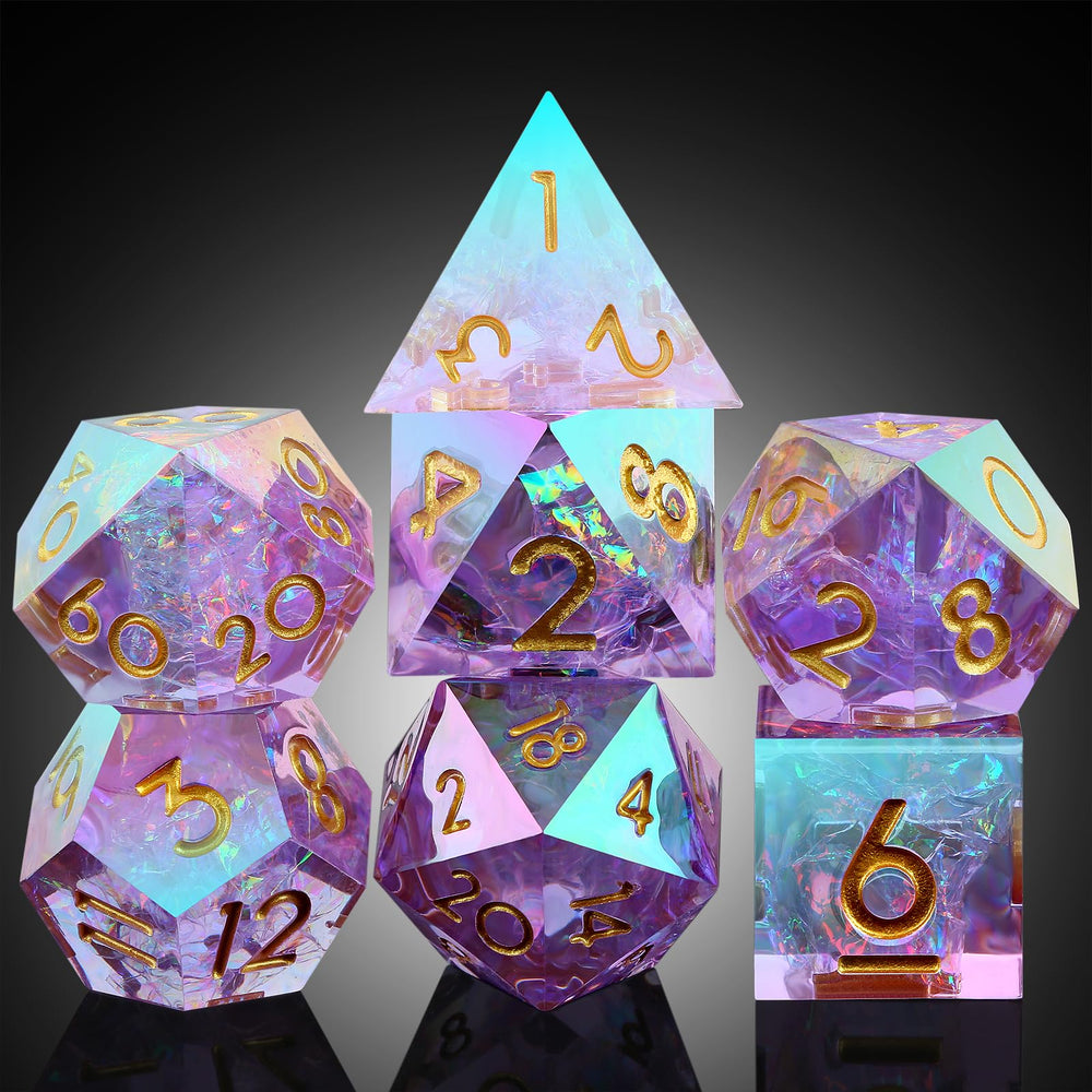 DNDND iridescent lilac D4 dice for stylish tabletop play.