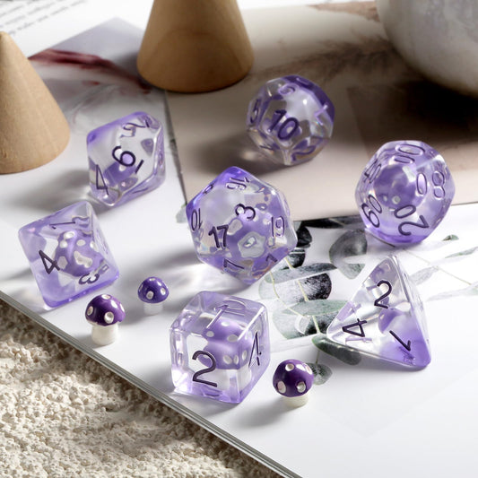 DNDND mushroom dice D6 shows tiny mushrooms inside for visual charm.