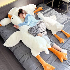 Doireum Swan weighted plush used as bedroom decor for whimsy