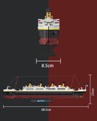 The dOvOb Titanic model provides detailed color instructions for accurate shading.