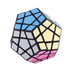 Dreampark Megaminx turning corner demonstrates smooth motion for quick solving.