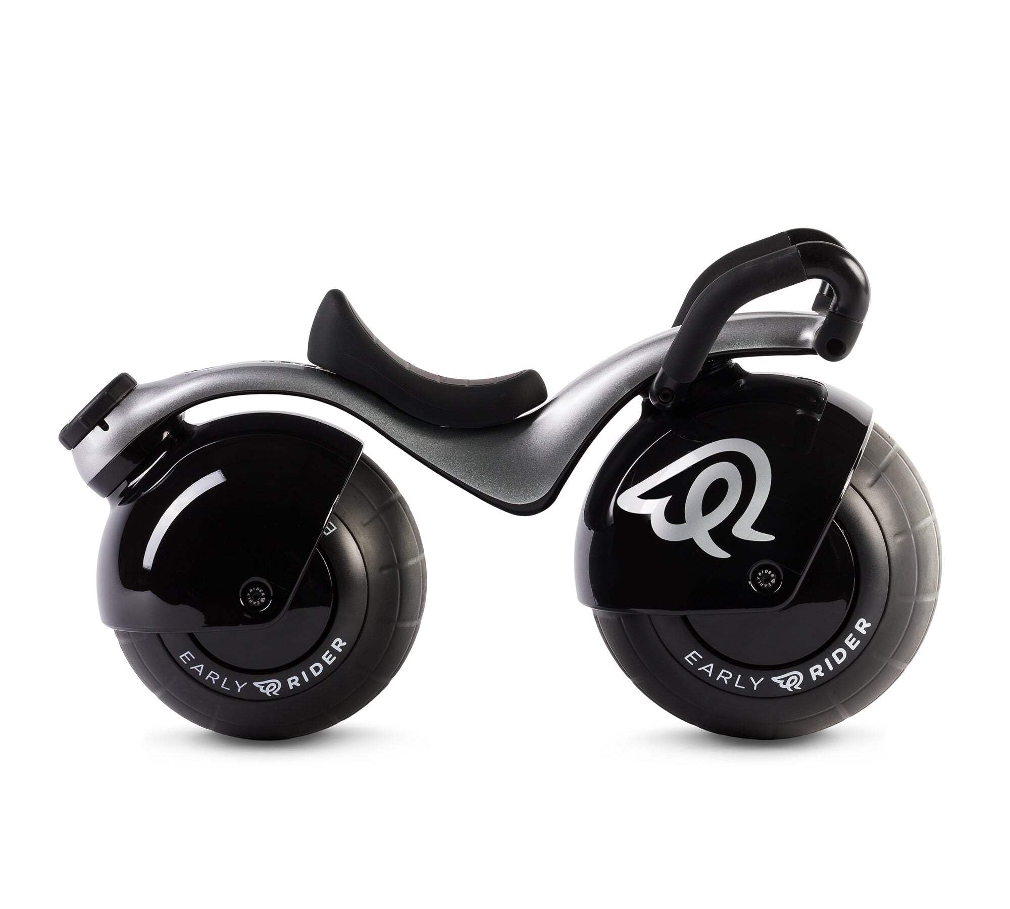 Early Rider Super Velio balance bike side view highlights lightweight, portable design for families.
