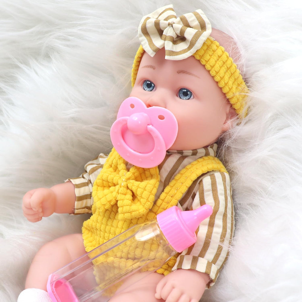 ECORELF doll socks keep outfits complete and comfortable during pretend play.