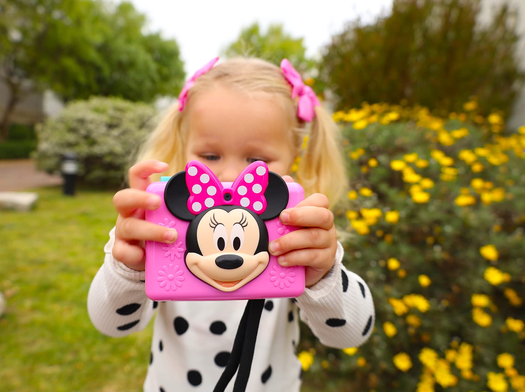 ekids Minnie Mouse camera memory card included for instant storage.