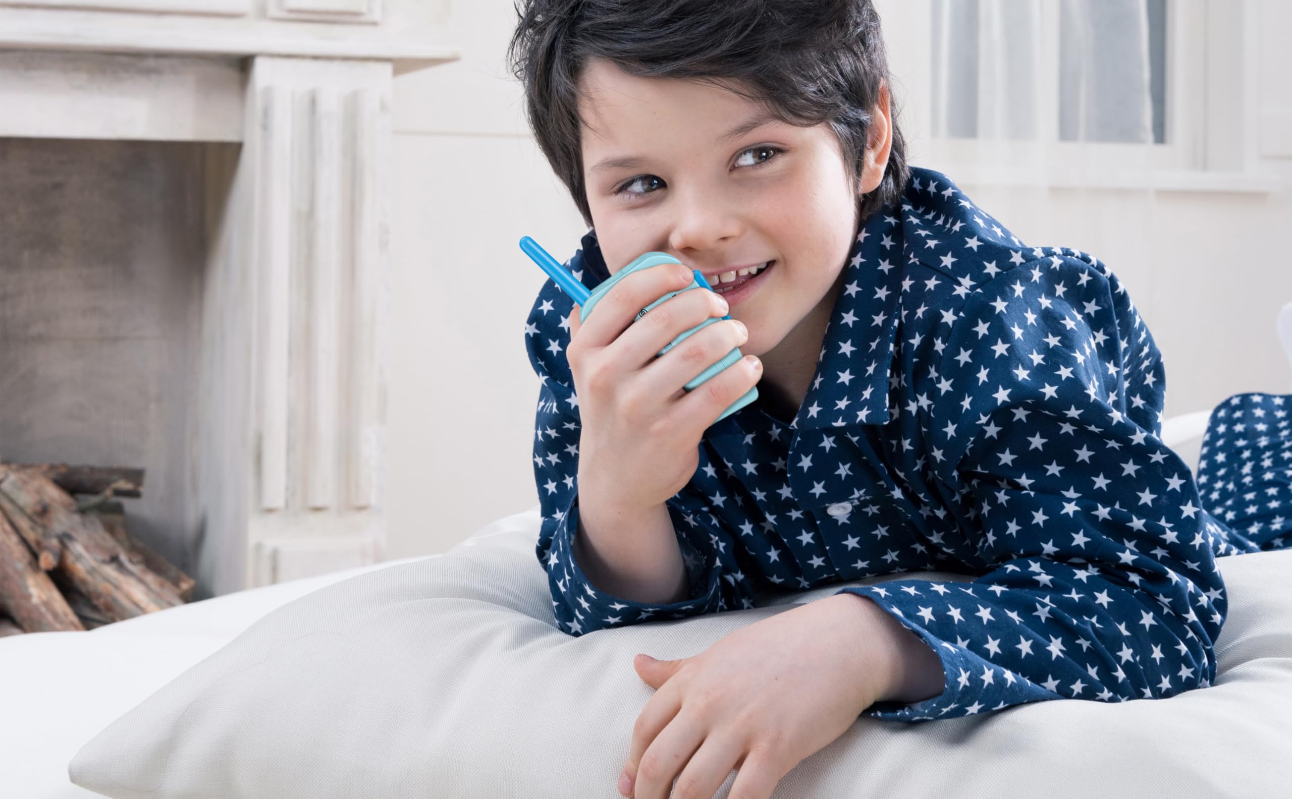 eKids Stitch Walkie Range Display emphasizes up to 750 feet of potential range