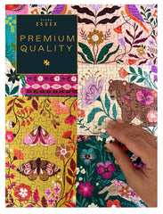Elena Essex Patchwork poster included in the box as color guide