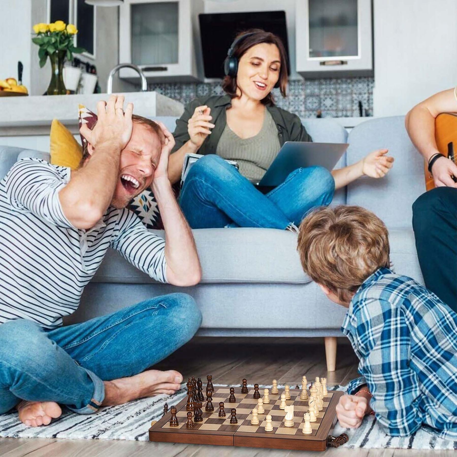 ELONGDI portable travel chess set ready for clubs, trips, and game nights.