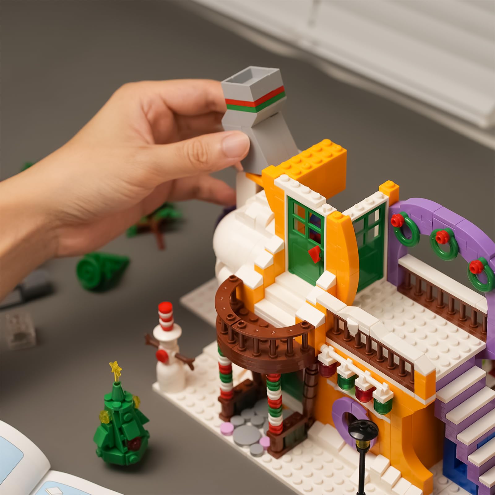 ENJBRICK family build time supports collaborative play and bonding