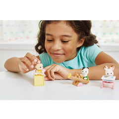 Epoch Sylvanian Families Baby House Slide B-39 close-up detail highlights smooth edges.