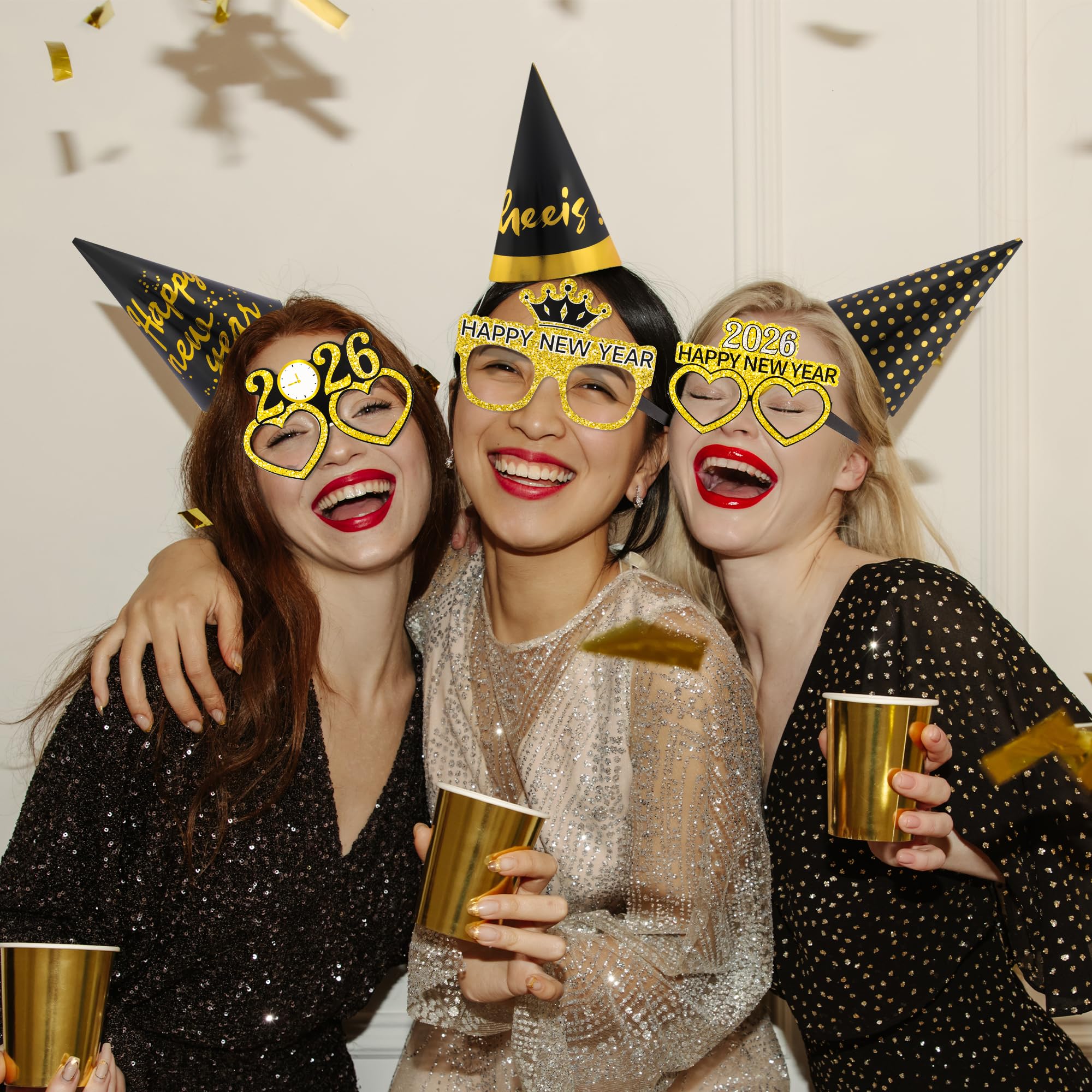 Erweicet photo props kit enables stylish New Year memories