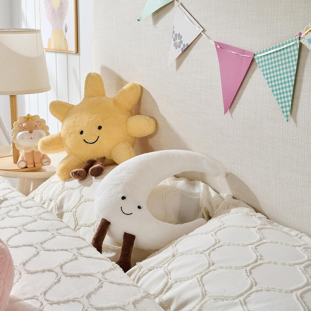 EUEGWYX portable sun plush for backpack-friendly travel