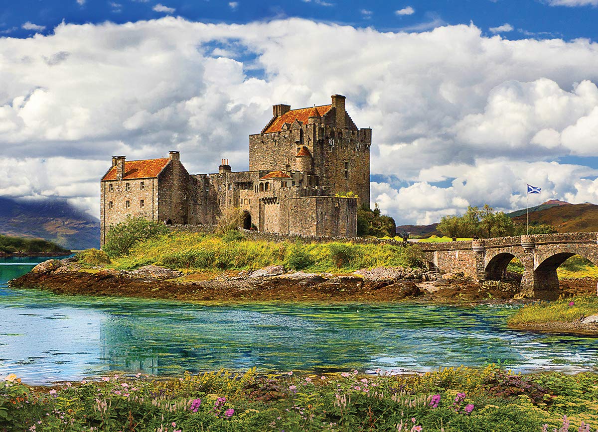 EuroGraphics Eilean Donan Castle puzzle pieces interlock for smooth assembly.
