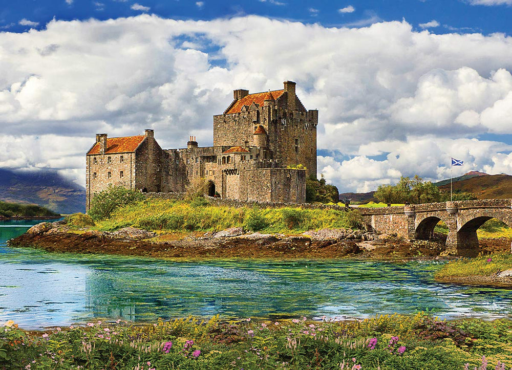 EuroGraphics Eilean Donan Castle puzzle pieces interlock for smooth assembly.
