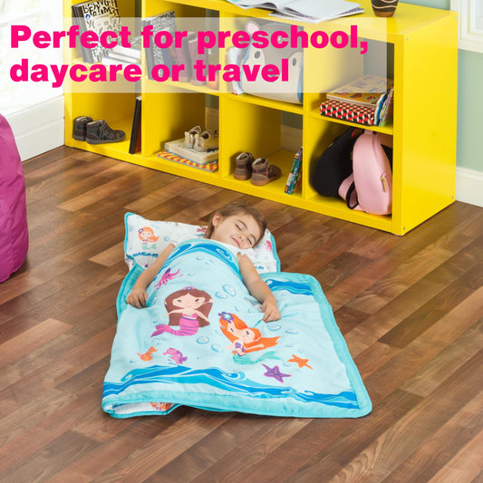 EVERYDAY KIDS nap mat with carry handle for simple transport between locations.