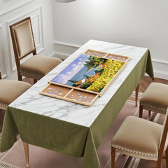 FAMILON puzzle board raised edge keeps pieces secure.