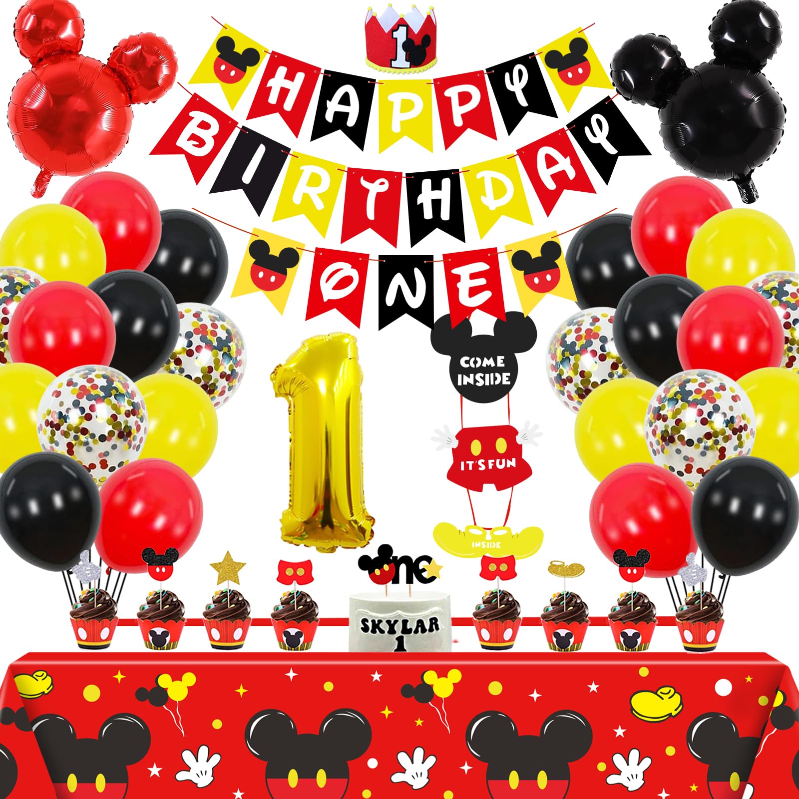 Family Pro mouse party banner decor enhances a first birthday celebration with bold visual impact.