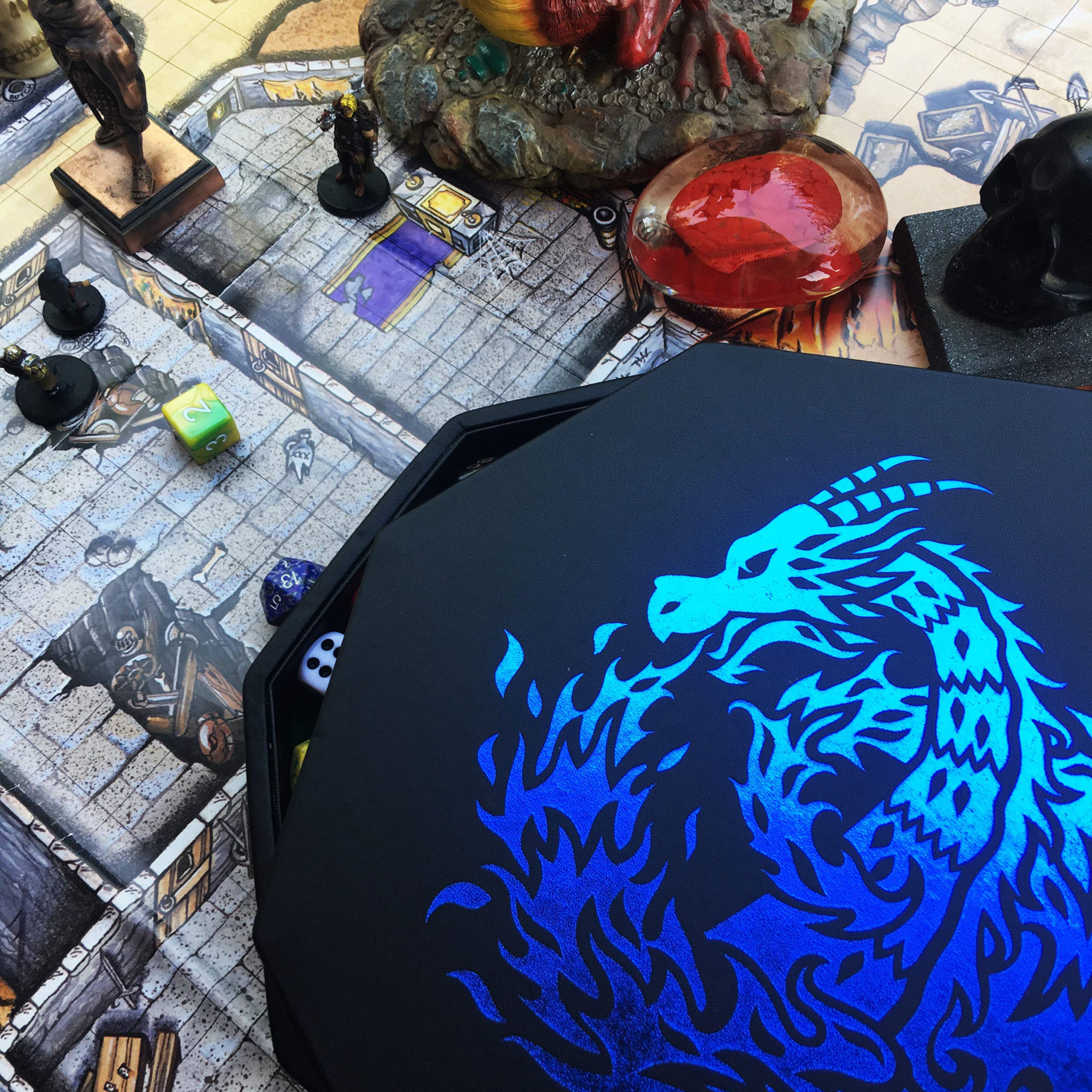 Fantasydice tray holds up to five full dice sets for busy campaigns.