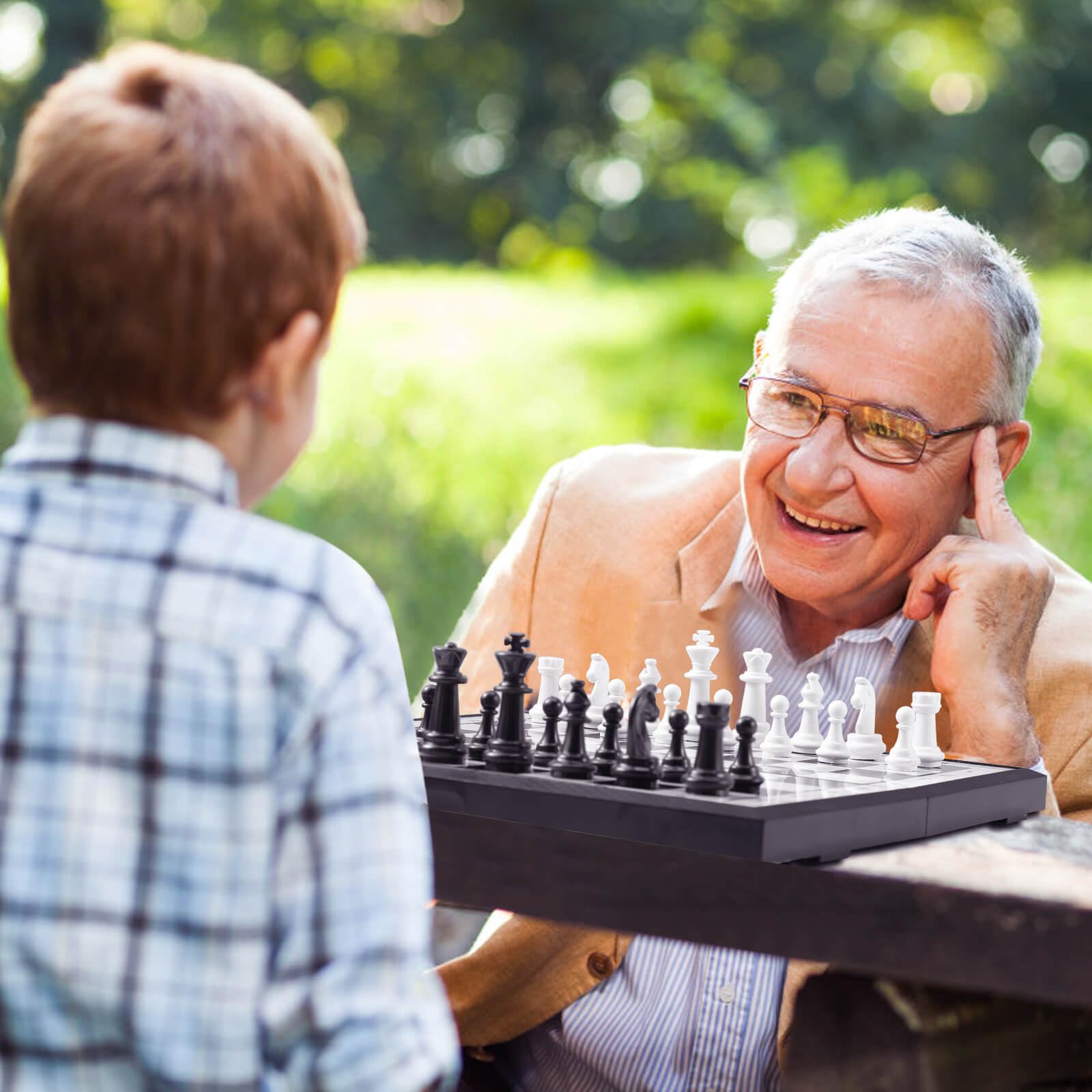 FanVince family game night chess set enhances gatherings with portability.