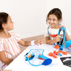 Fat Brain Toys Pretendables Doctor Playset includes 20 pieces for versatile doctor play