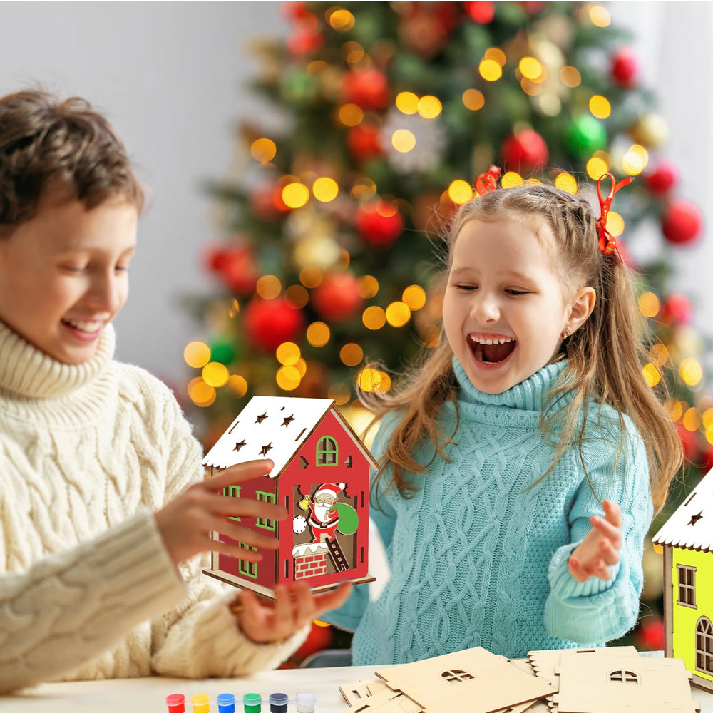 Fennoral Christmas house snowman: creative decoration to brighten mantel scenes
