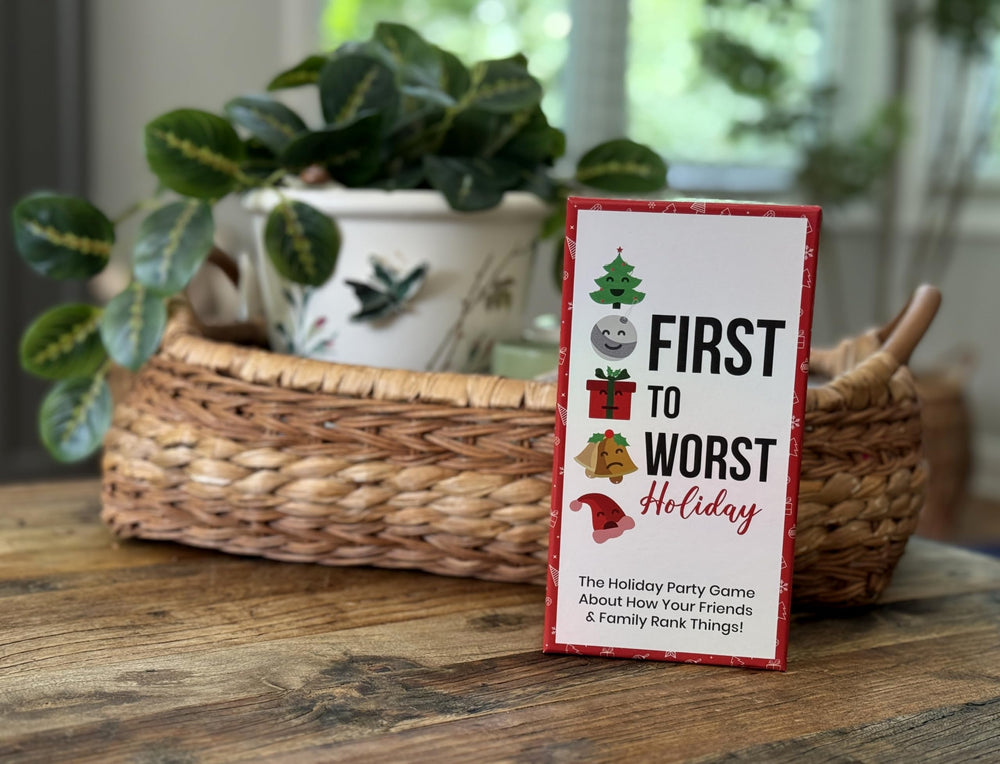FIRST TO WORST Holiday Edition rules sheet outlines quick, family-friendly gameplay.