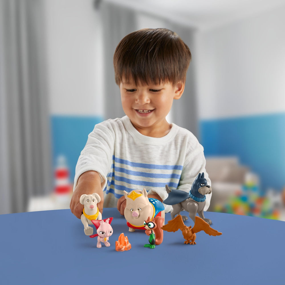Fisher-Price DC League Super-Pets Ace figure set for action-packed pretend missions