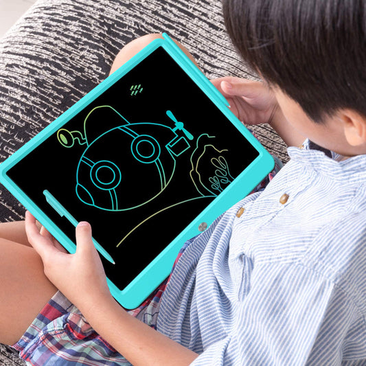 FLUESTON stylus on the tablet enabling mess-free creativity