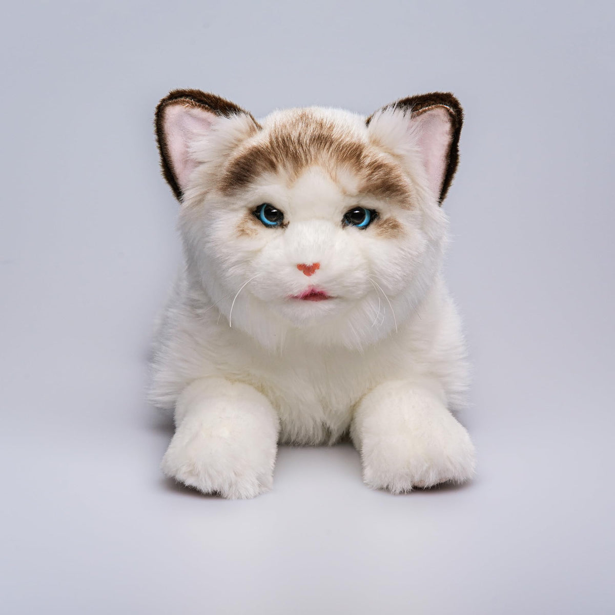 FLUFFYFUN Blinking eyes provide lifelike companionship during playtime
