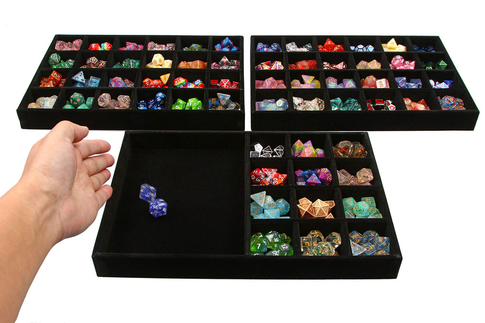 Forged Dice Co. crystal-clear lid showcases dice beautifully.