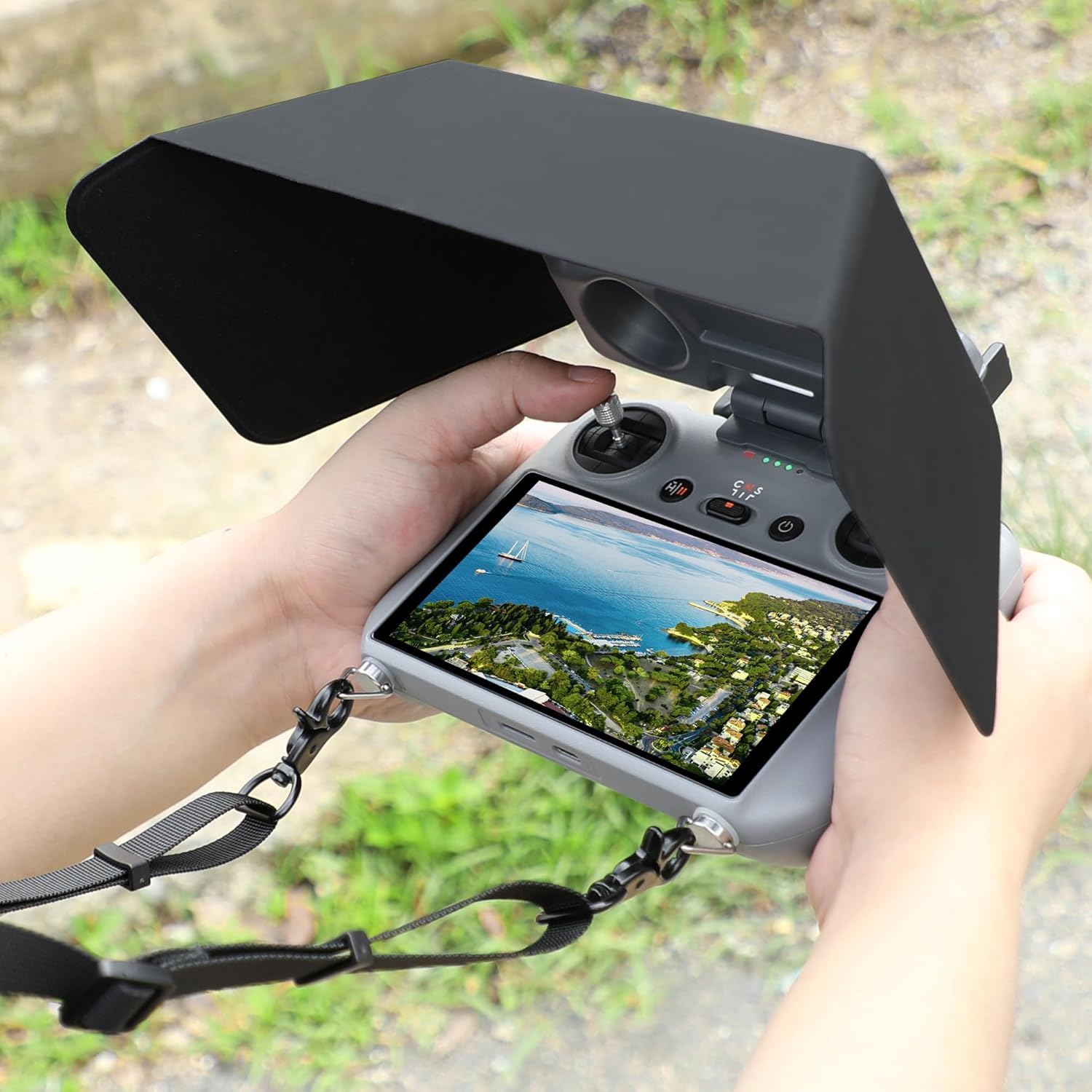 FPVtosky RC 2 bag-friendly design keeps the controller safe during transport.
