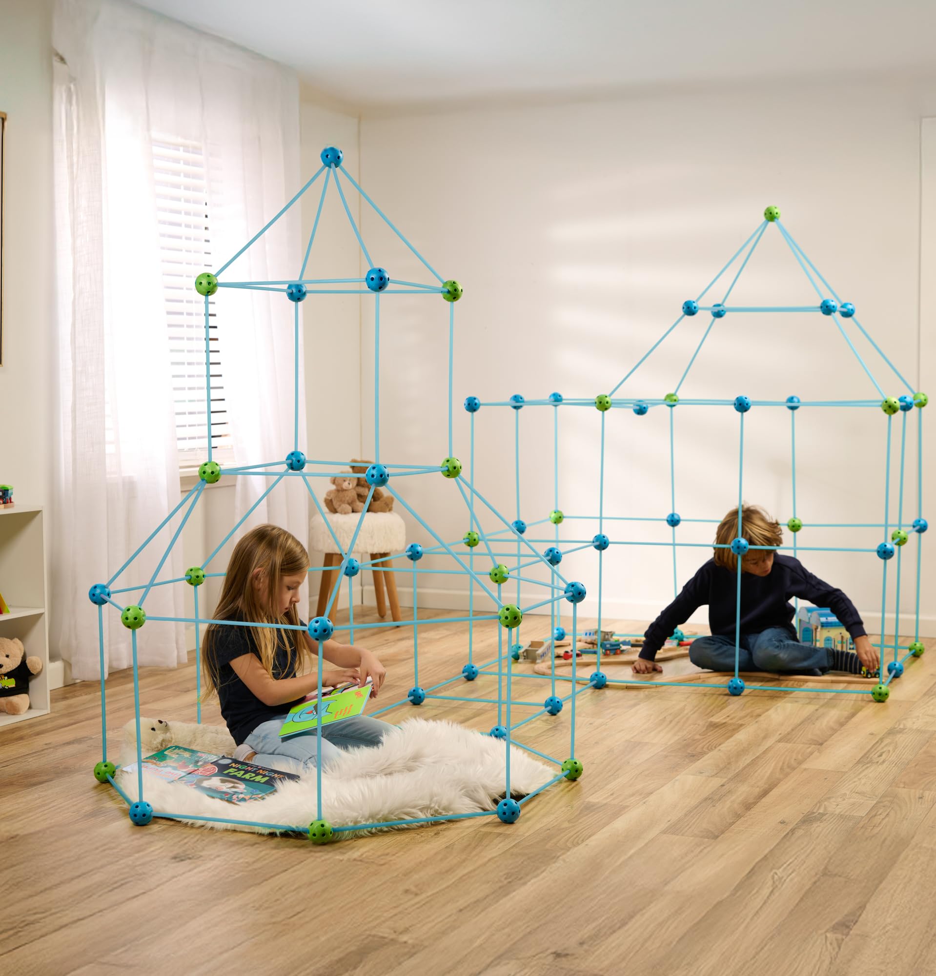 Open-ended FUNbelievable play space encouraging problem-solving and design