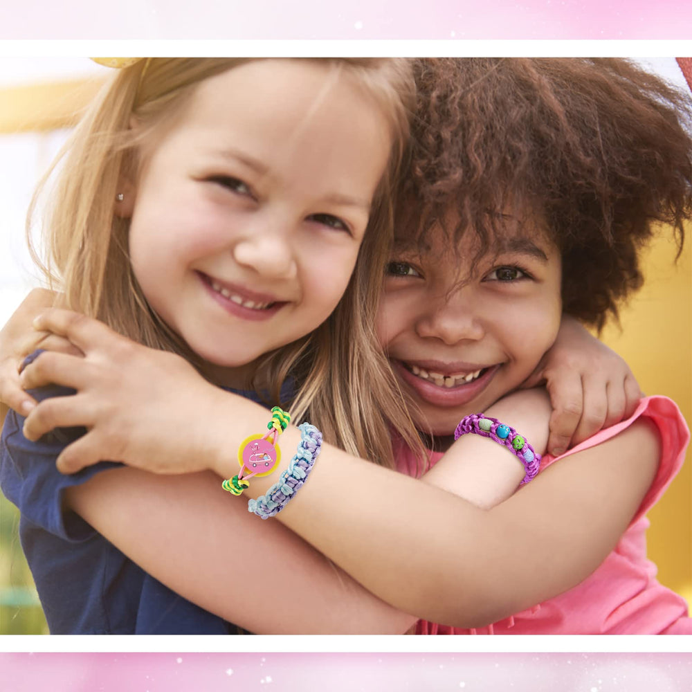 Funbud road-trip crafts kit keeps young crafters engaged during travel.