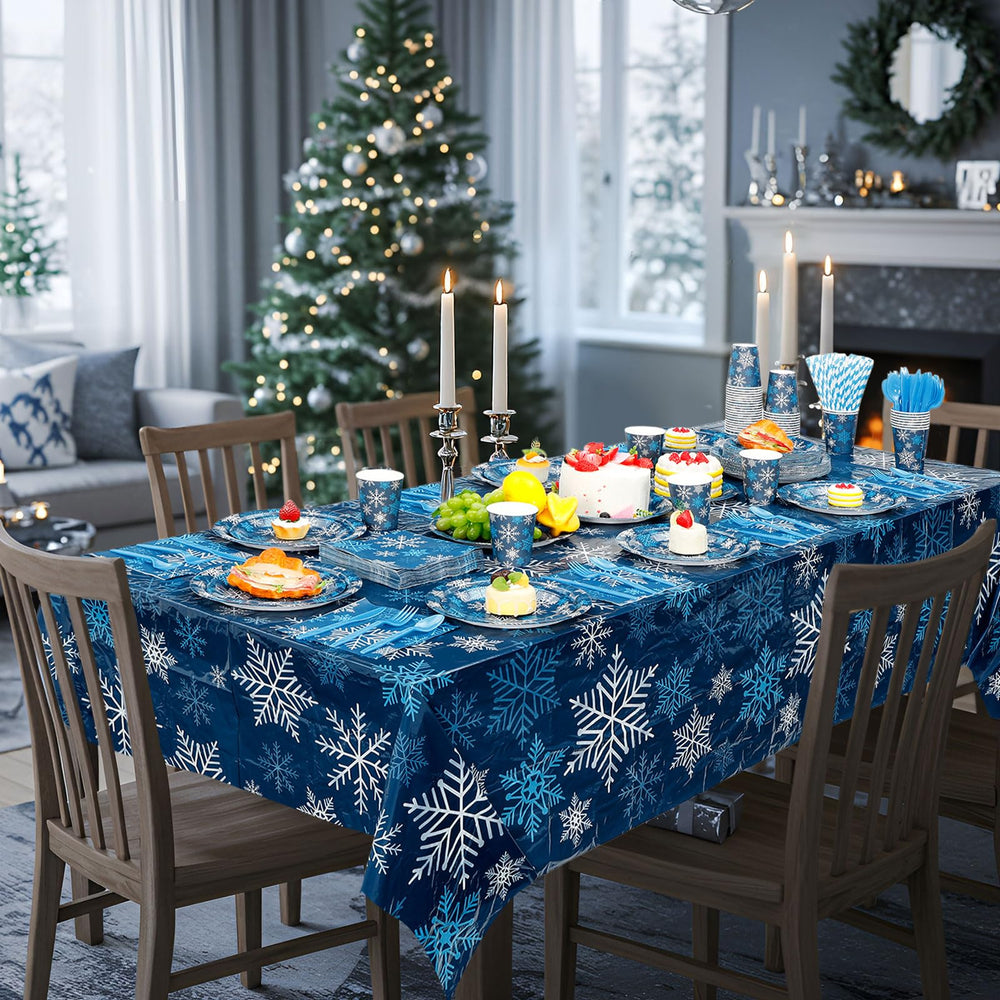 Funnymoom snowflake tablecloths – full-surface protection and festive look.