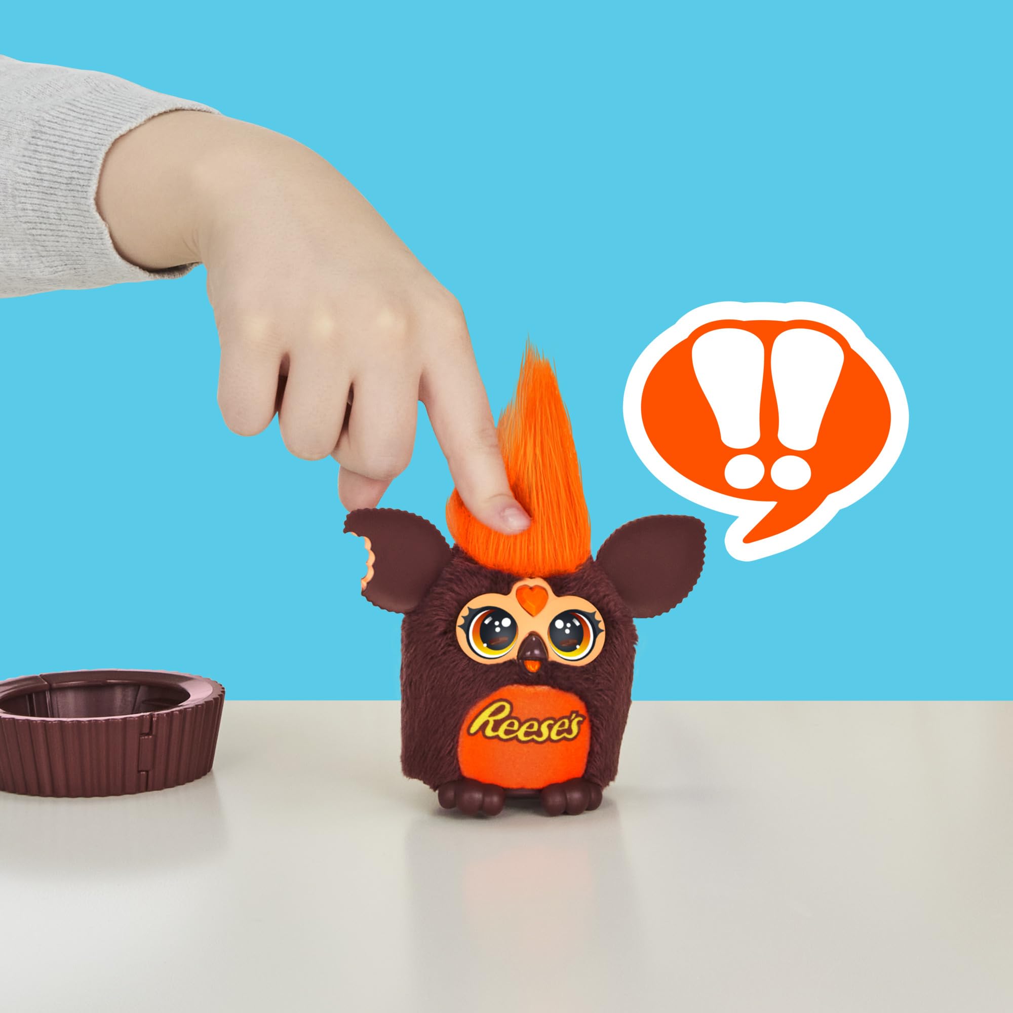 Furby Furblets pairs with other Furblets for duet music.