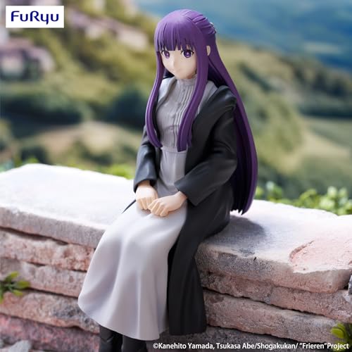 Close-up of Furyu Frieren Fern figure showing color and craftsmanship