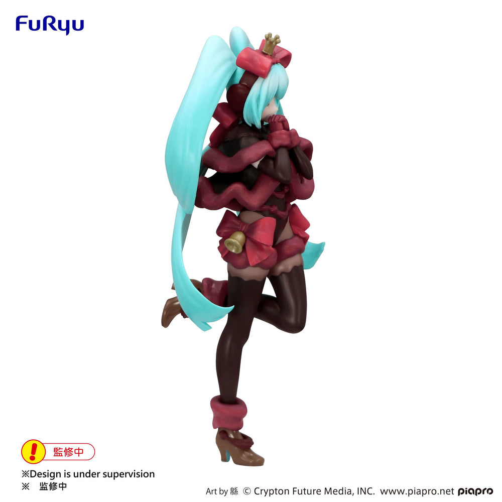 Furyu Hatsune Miku SweetSweets Noel Raspberry PVC Figure diorama-ready pose for collectors.