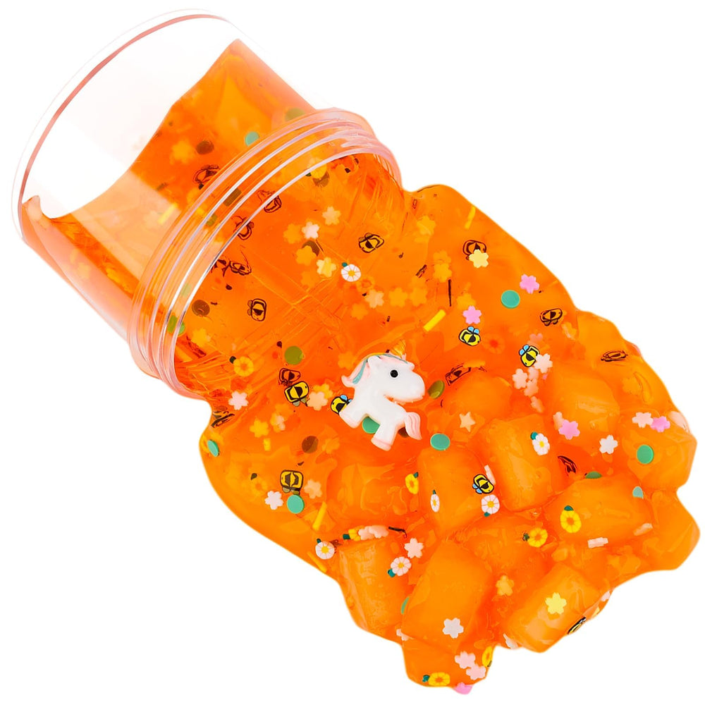 FYJIEKRIGOK reusable slime storage container promotes mess-free play.