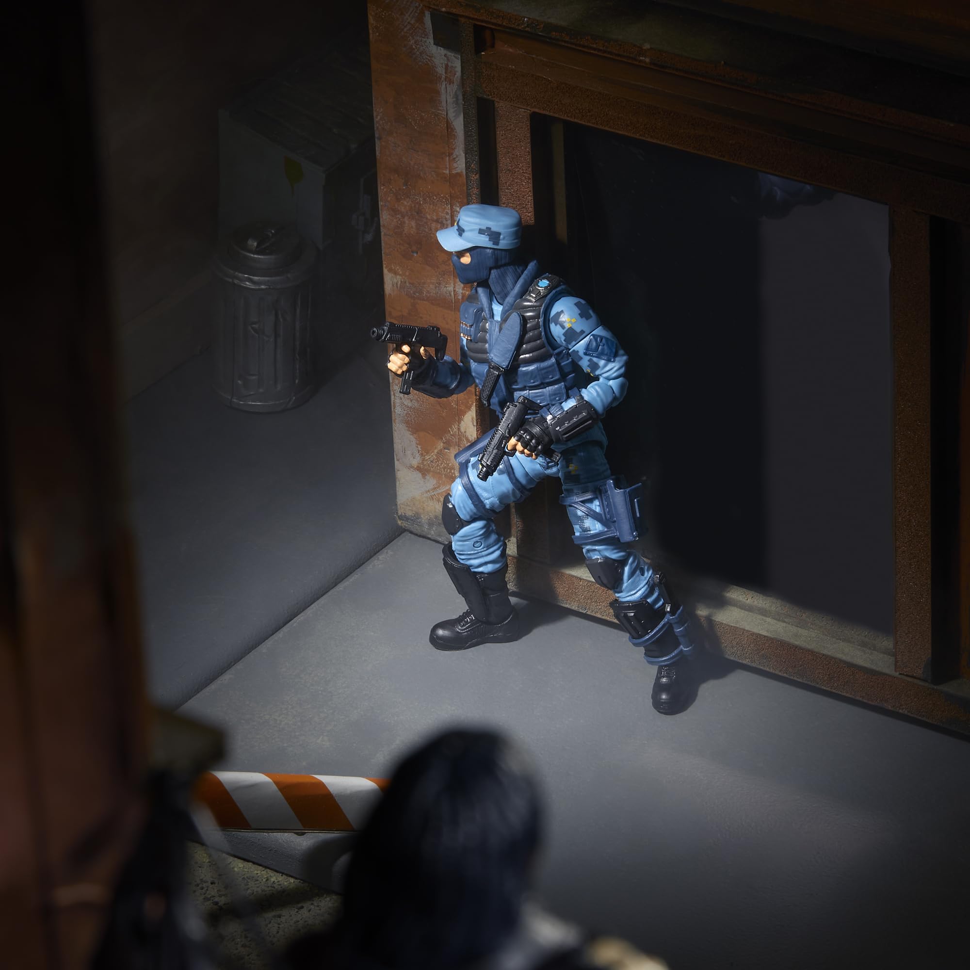 G.I. Joe Classified Series Jason Shockwave Faria weapon accessories lineup for storytelling.