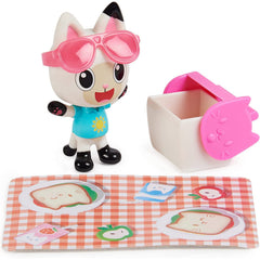 Accessory set enhances storytelling with extra items