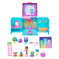 Gabby's Dollhouse Dress-Up Closet Carry Handle: take the playset anywhere for on-the-go pretend adventures.