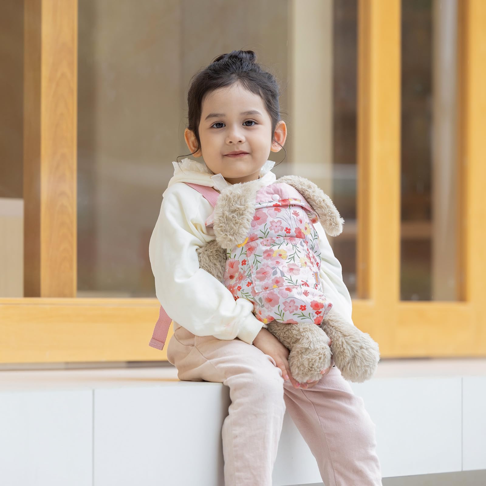 GAGAKU carrier with adjustable straps and front buckle fits dolls of various sizes
