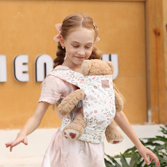 GAGAKU Baby Doll Carrier center release buckle enables easy opening for little hands.
